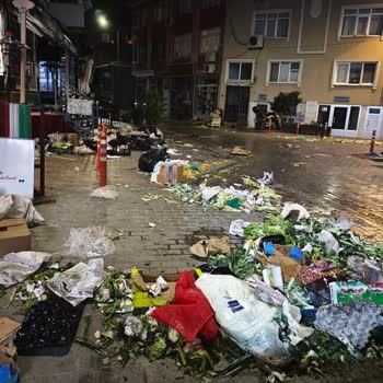 Üsküdar Belediyesi'ne Pazaryeri Atık Sorunu