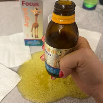 Argivit Focus Şişesi Açılınca Fışkırıyor Ve Köpürüyor