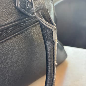 Kalitesiz Ürün Ve İlgisiz Müşteri Hizmeti