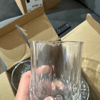 Kırık Bardaklar Ve İade Sorunsalı