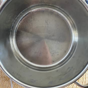 Zwilling Topfset nach kurzer Nutzung voller Flecken, unzufrieden mit der Qualität