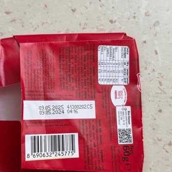 Bozuk Çikolata Ve Yetersiz Müşteri Hizmeti Deneyimi