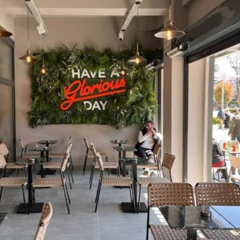 Gloria Jeans Trabzon Şubesinde Müşteri Memnuniyetsizliği