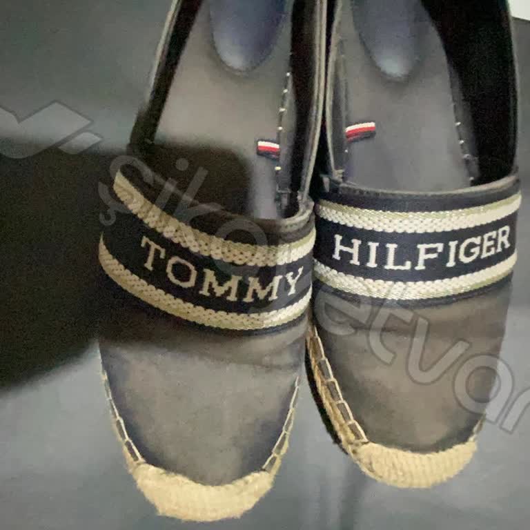 Tommy Espadril Ayakkabıda Renk Solması Sorunu
