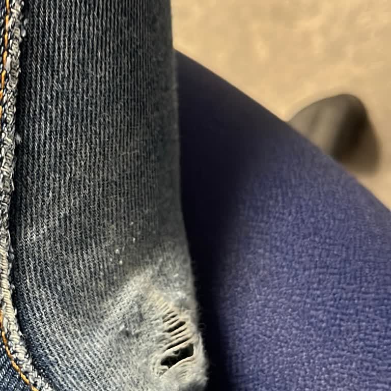 Levis Kot Pantolonun Hızla Yıpranması