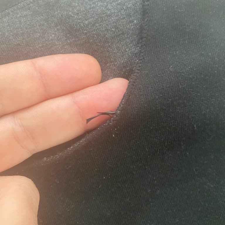 Kalitesiz T-shirt Ve İlgisiz Müşteri Hizmetleri