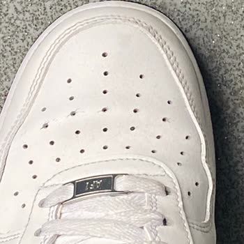 Nike Air Force 1: 20 Günde Çatlayan Hayal Kırıklığı