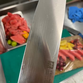 Zwilling Messer rostet nach kurzer Zeit, keine Reaktion auf Reklamation