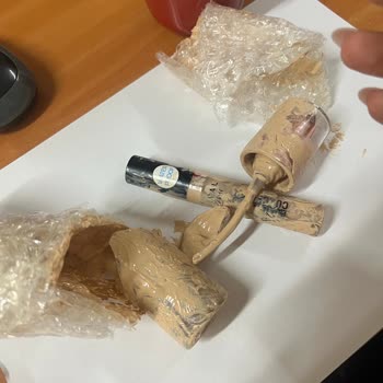 Kırık Fondöten Hayal Kırıklığı