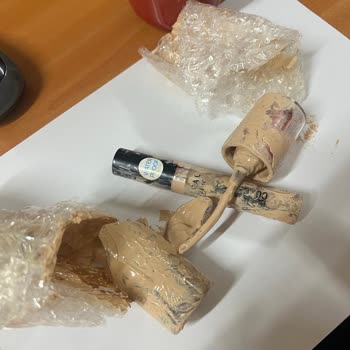 Kırık Fondöten Hayal Kırıklığı