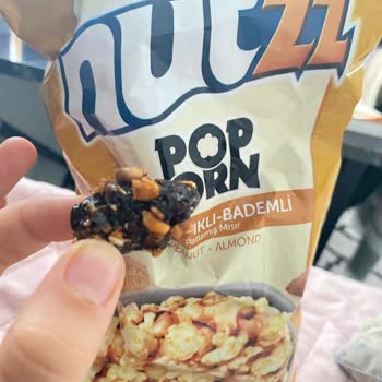 Peyman Nutzz İçinden Çıkan Cisim