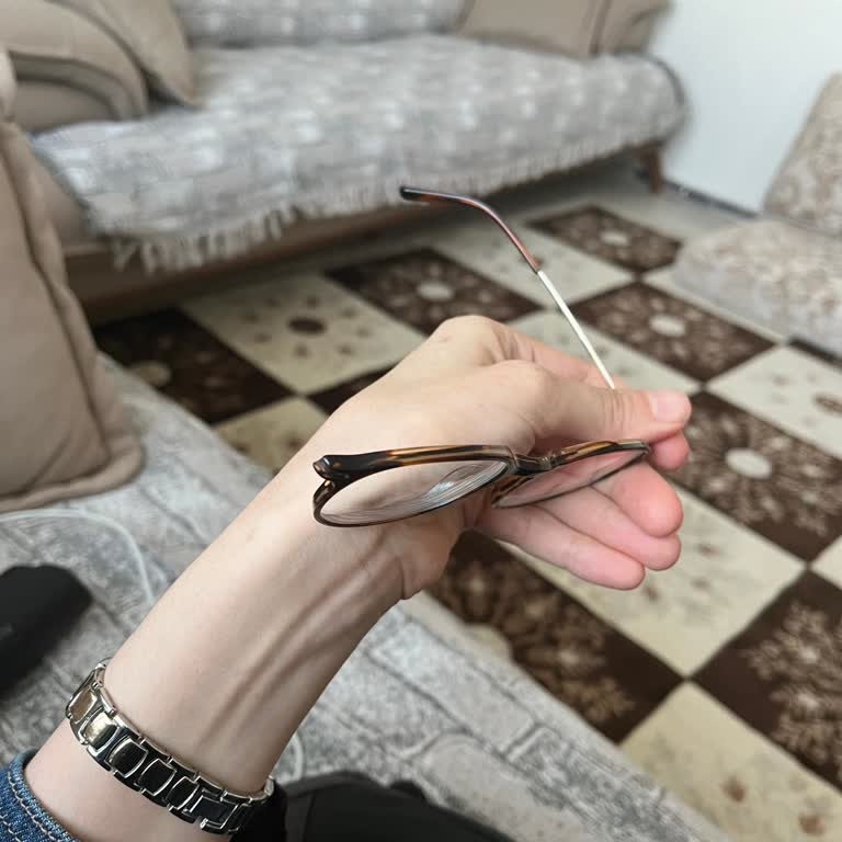 Garanti Kapsamında Olmayan Gözlük Sapı Sorunu