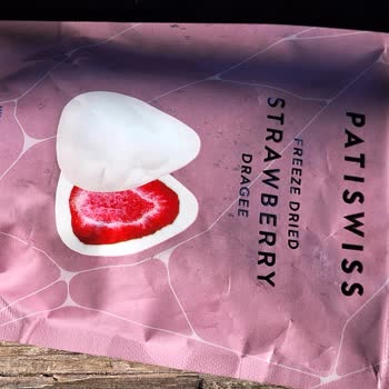 Çikolata İçinden Çıkan Şok Edici Sürpriz