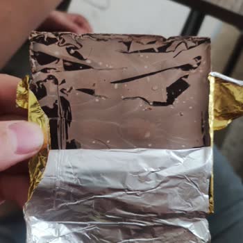 Migros'tan Alınan Bozuk Çikolatalar Ve İlgisiz Müşteri Hizmeti