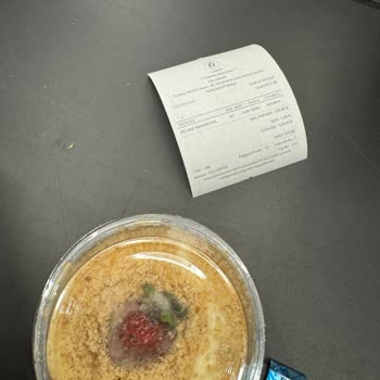 Küflü Ürün Ve Kalitesiz Hizmetle Hayal Kırıklığı