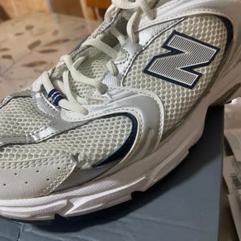 New Balance Ayakkabıda File Yırtılması Ve Yetersiz Müşteri Hizmeti