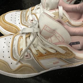 Tommy Hilfiger Ayakkabıda Beklenmedik Kalite Sorunu