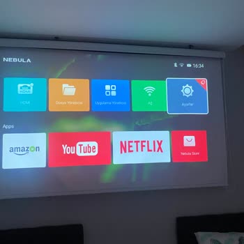 Anker Nebula Mars 2 Projeksiyon Cihazında Kalıcı Beyaz Parlama Sorunu Ve Yetersiz Servis Desteği