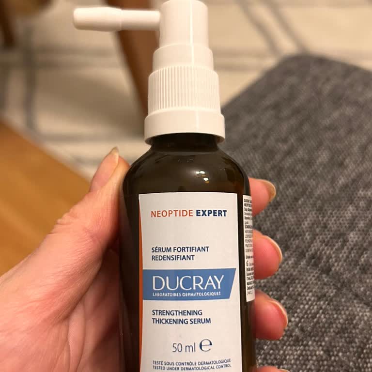 Ducray Saç Dökülmesini Artıran Sprey