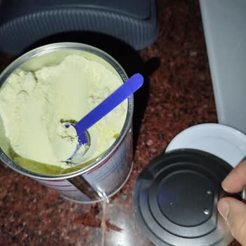 Bebevit Mamanın İçinden Kıl Çıktı!