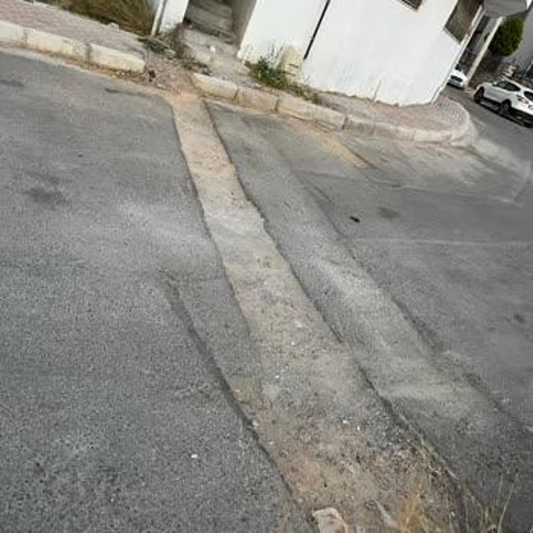 Boru Çalışması Sonrası Mahallede Asfalt Sorunu