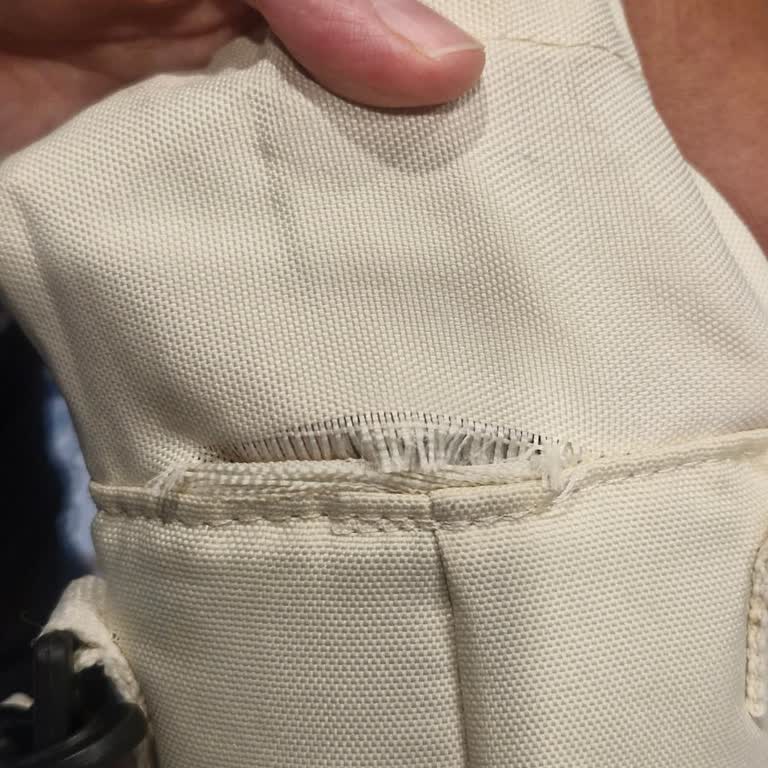 Tupperware Thermos Bag Tore After One Month – Denied Warranty Coverage