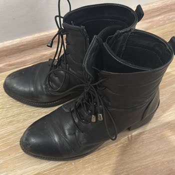 Hakiki Deri Botun Hızla Yıpranması Ve İlgisiz Müşteri Hizmeti