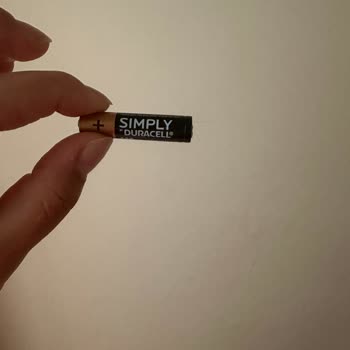 Duracell Pilleri Yüzünden Kumanda Ve Parmak Yanığı Şoku