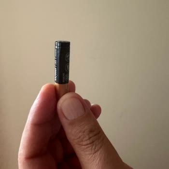 Duracell Pilleri Yüzünden Kumanda Ve Parmak Yanığı Şoku