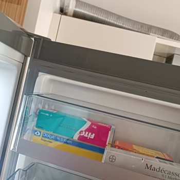 Siemens Buzdolabında Anlamsız Conta Lekeleri