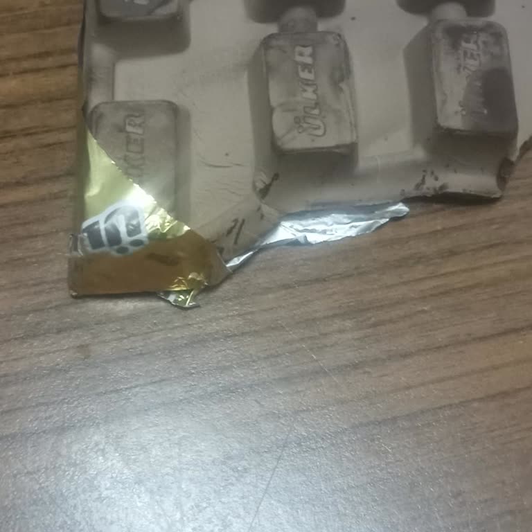 Bitter Çikolata Beyaz Çıktı, Ülker Telafi Etmiyor