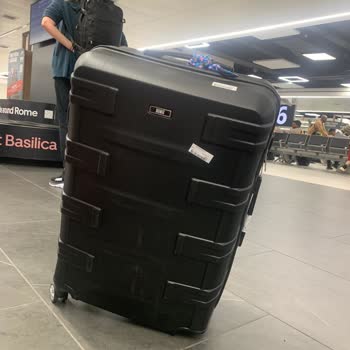 Türk Hava Yolları'nda Hasarlı Bagaj Ve Çözüm Eksikliği