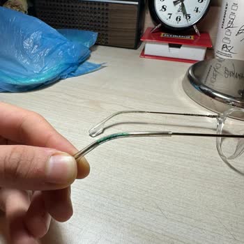 Luxottica Oksitlenen Gözlük Çerçevesine Çözüm Bekliyorum!