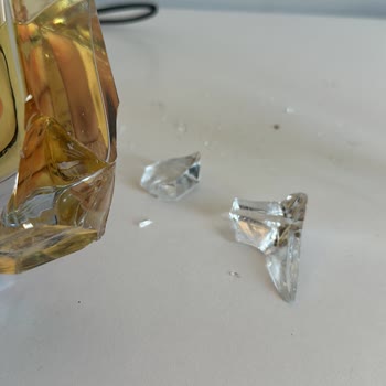 Zara Online bestelltes Parfüm beschädigt angekommen, Umtausch im Laden verweigert