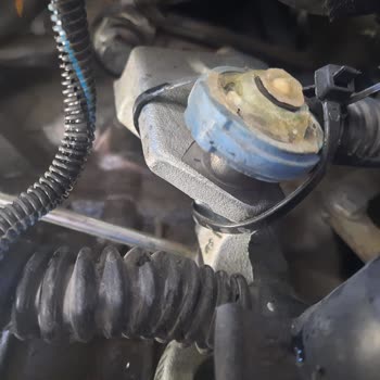 Yetkili Serviste Motor Sorunu Ve Eksik Parçalar