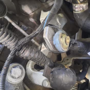 Yetkili Serviste Motor Sorunu Ve Eksik Parçalar