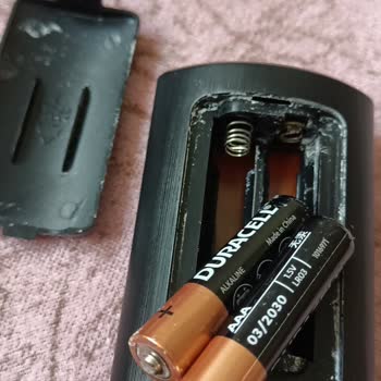 Kumandamda Pil Akıntısı Problemi