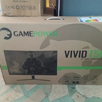 Kırık Monitör Ve İlgisiz Müşteri Hizmetleri