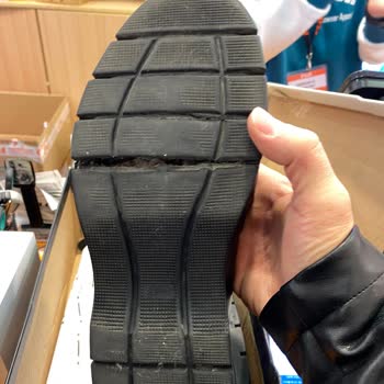 Değişim Talebine Sezon Engeli: FLO'dan Aldığım Ayakkabının Sorunu