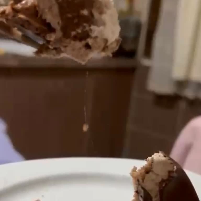 Yanlış Etiket Ve Hijyen Sorunu: Pastanede Hayal Kırıklığı