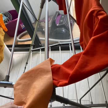 Henkel Colour Catcher versagt, Schuluniform wurde orange