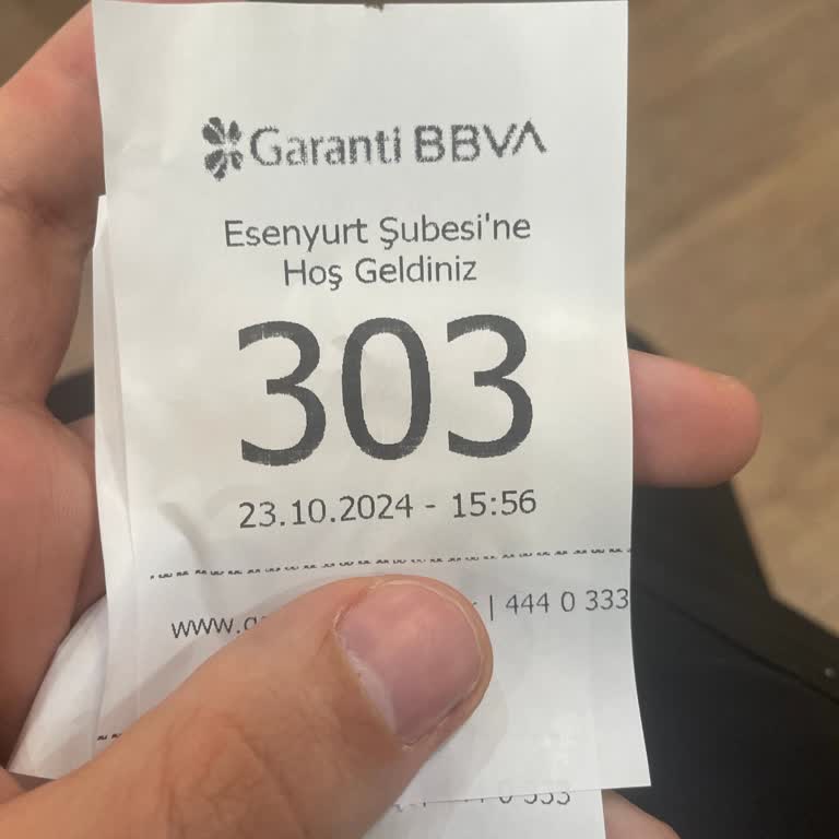 Garanti BBVA Saatlerce Bekletilen Müşteriler