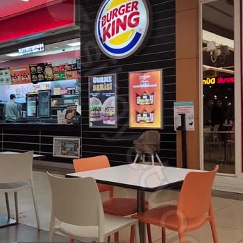 Burger King Çocuk Menüsü Ve Kolası Bir Şey!