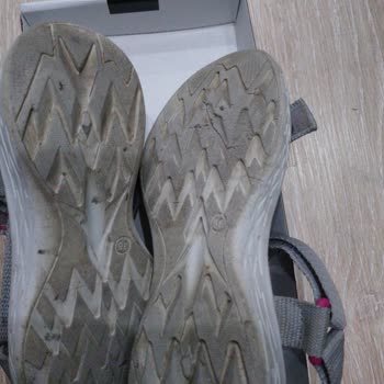 Kalitesiz Sandalet Sorunu