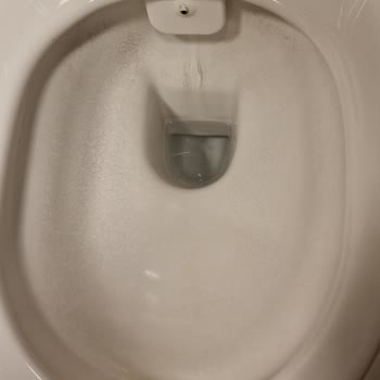 Vitra Klozetin Beklenmedik Lekeleri!