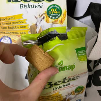 Bebek Bisküvisinde Beklenmedik Plastik Parça