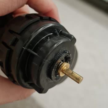 Kış Ortasında Kombi Sorunu: Üç Yollu Vana Motoru Arızası