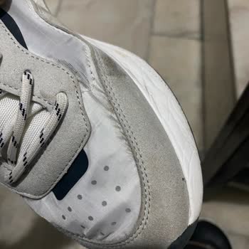 Kalitesiz Ayakkabı Ve Yanıltıcı İnceleme Süreci