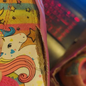 Skechers Ayakkabı 2 Ayda 4 Yerinden Parçalandı