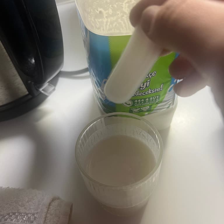 Ayranın İçinden Çıkan Plastik Tehlikesi